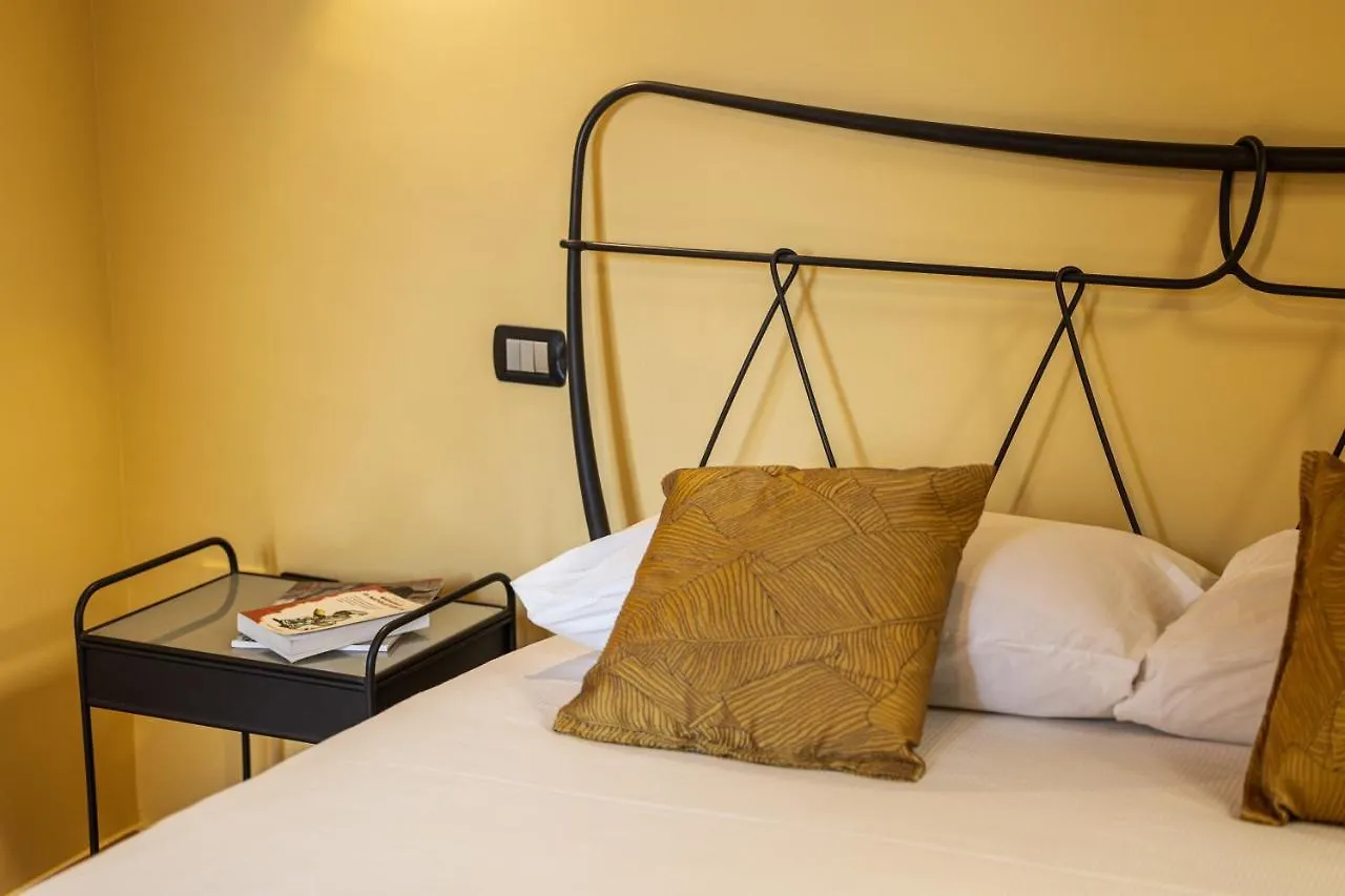 Sebeto Duomo Apartment Naples